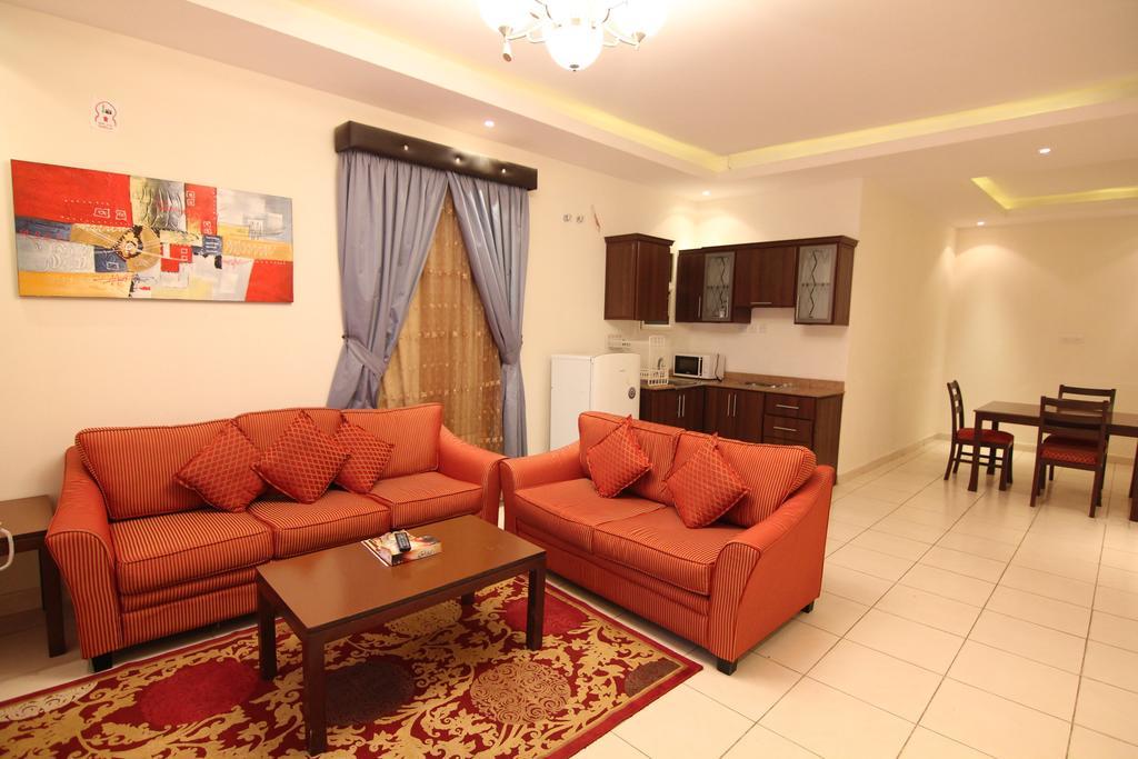 Towlan Hotel Suites 1 Riade Quarto foto