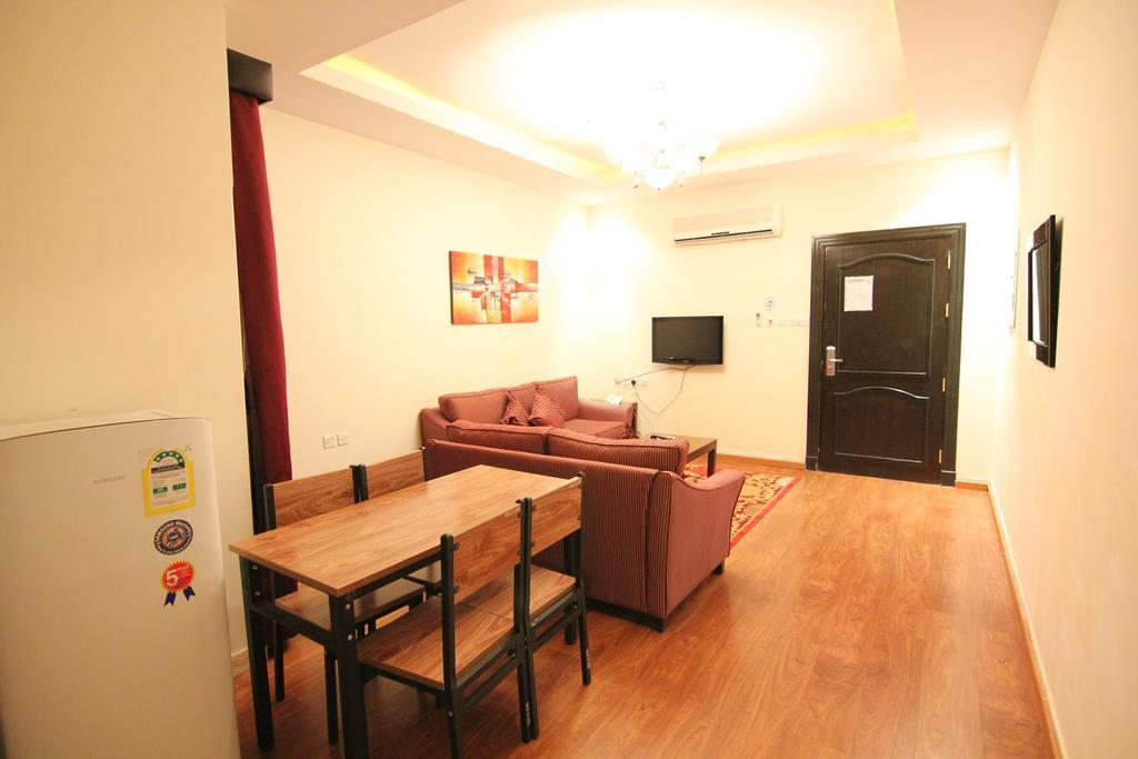 Towlan Hotel Suites 1 Riade Exterior foto