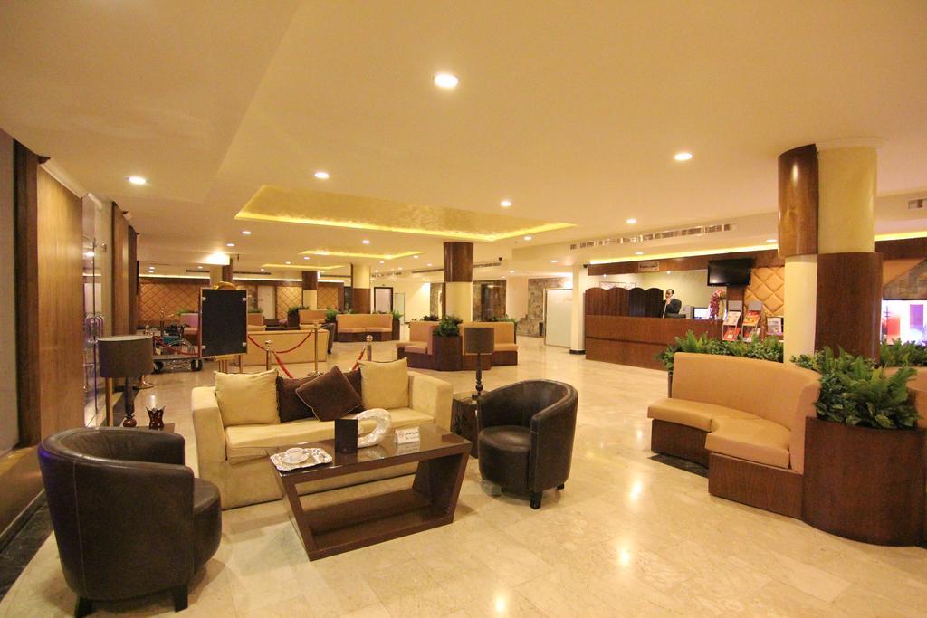 Towlan Hotel Suites 1 Riade Exterior foto